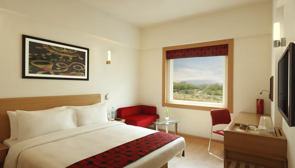 Red Fox By Lemon Tree Hotels, East Delhi Bagian luar foto